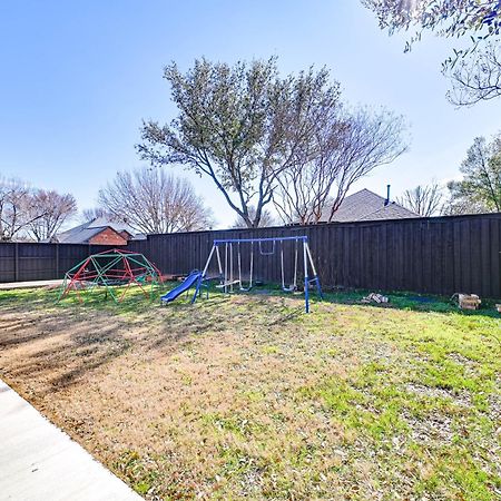 Spacious Frisco Family Home Fenced Yard And Office! Exterior photo